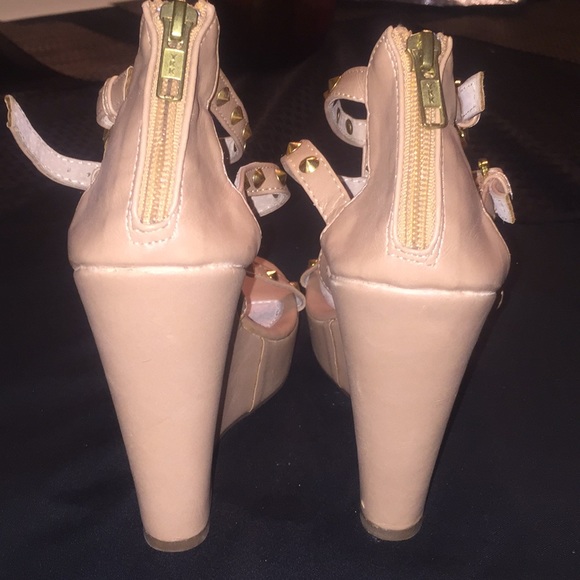 Platform sandals - Picture 3 of 6